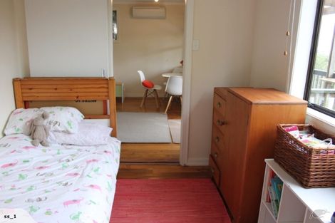 Photo of property in 160 Parker Road, Oratia, Auckland, 0604