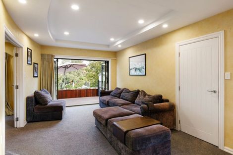 Photo of property in 16 Cranwell Place, Hillcrest, Hamilton, 3216