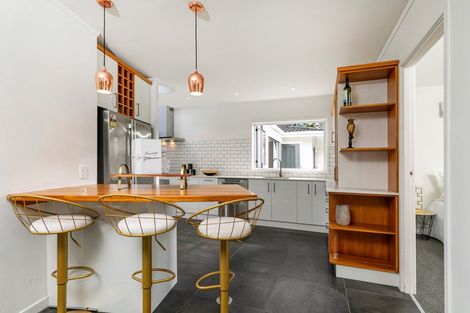 Photo of property in 101 Old Railway Road, Kumeu, 0892