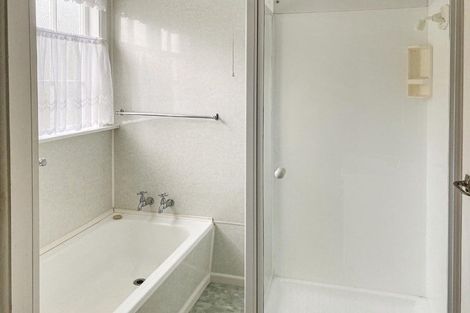 Photo of property in 1/95 Whites Line East, Waiwhetu, Lower Hutt, 5010