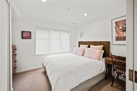 Photo of property in 4 Humariri Street, Point Chevalier, Auckland, 1022