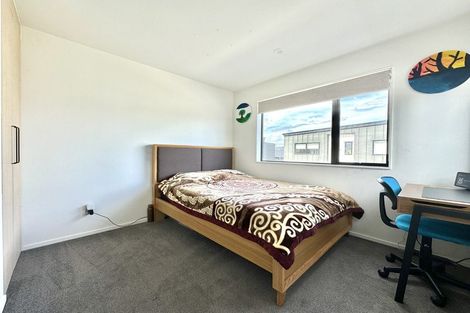 Photo of property in 38 Parahau Road, Papakura, 2110