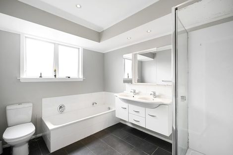 Photo of property in 40 Raymond Street, Fairview Downs, Hamilton, 3214