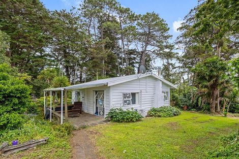 Photo of property in 37 Camp Road, Coroglen, Whitianga, 3591