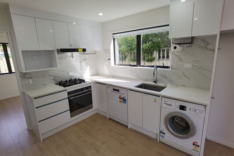 Photo of property in 46 Ayton Drive, Totara Vale, Auckland, 0629