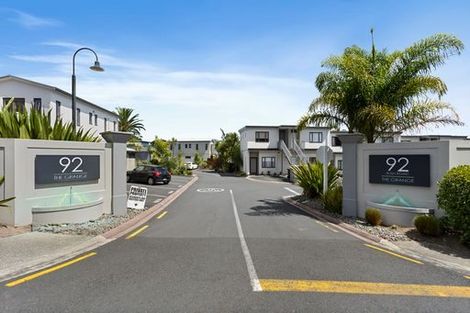 Photo of property in The Grange, 48/92 Bush Road, Albany, Auckland, 0632