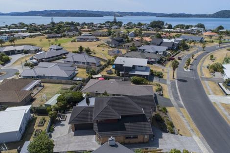 Photo of property in 22 Key West Drive, One Tree Point, 0118