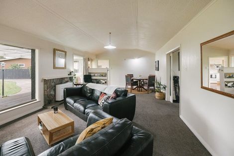 Photo of property in 12 Lifford Place, Awapuni, Palmerston North, 4412