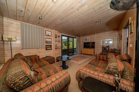 Photo of property in 101 Puketui Valley Road, Hikuai, 3579