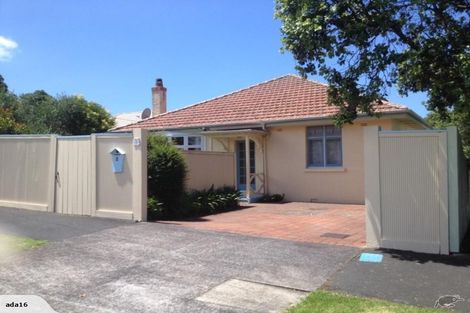 Photo of property in 1/8 Merani Street, Narrow Neck, Auckland, 0622