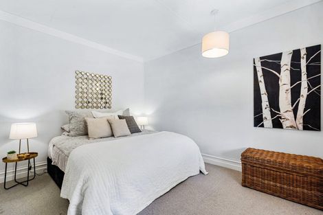 Photo of property in 95 Milton Road, Bluff Hill, Napier, 4110