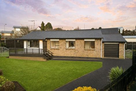 Photo of property in 75 Gibson Road, Dinsdale, Hamilton, 3204