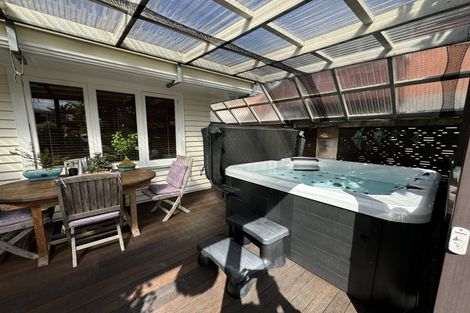 Photo of property in 25 Jaemont Avenue, Te Atatu South, Auckland, 0610