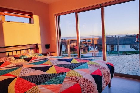 Photo of property in 25 Woodridge Drive, Stanmore Bay, Whangaparaoa, 0932