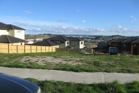 Photo of property in 38 Ballymore Drive, Pinehill, Auckland, 0632