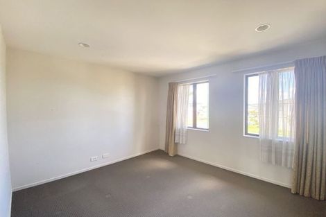 Photo of property in 60 Baverstock Road, Flat Bush, Auckland, 2016