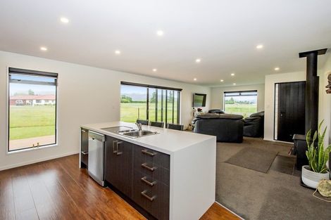 Photo of property in 24 Regent Street, Springfield, 7681