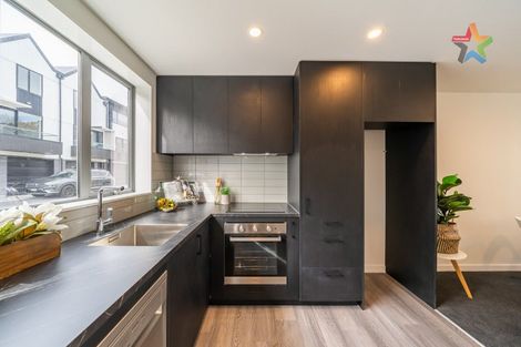 Photo of property in 38 John Street, Stokes Valley, Lower Hutt, 5019