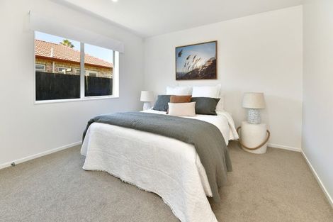 Photo of property in 17a Hatton Road, Orewa, 0931