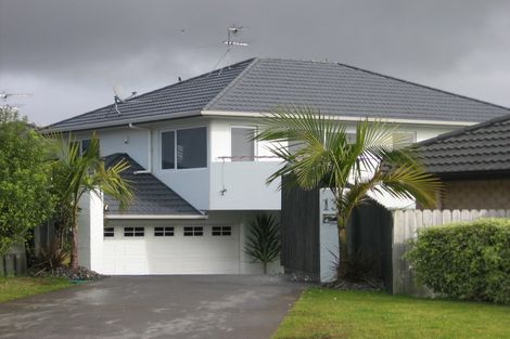 Photo of property in 13 Caragh Place, East Tamaki, Auckland, 2016