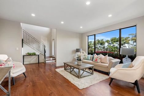 Photo of property in 33 Kilkelly Avenue, Pinehill, Auckland, 0632