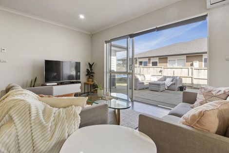 Photo of property in 13 Will Street, Huapai, Kumeu, 0810