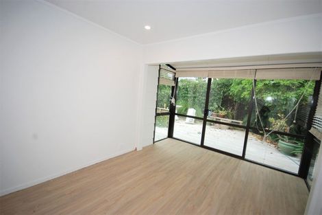 Photo of property in 2 Pohutukawa Place, Ellerslie, Auckland, 1051