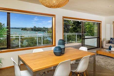 Photo of property in 18 Rahui Road, Greenhithe, Auckland, 0632