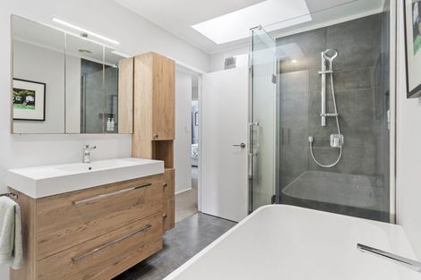 Photo of property in Gull - Unmanned, 3/1 Rangitira Avenue, Takapuna, Auckland, 0622