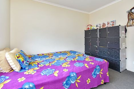 Photo of property in 32 Akeake Lane, Manurewa, Auckland, 2102