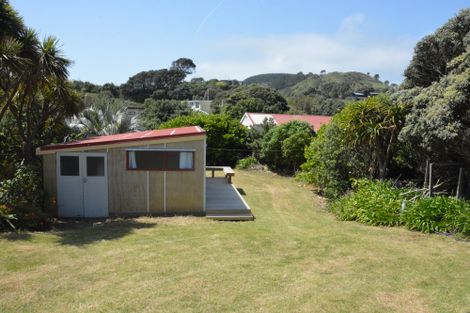 Photo of property in 5 Tokopapa Street, Mokau, 4376