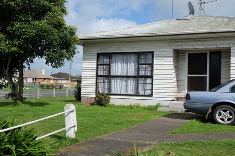 Photo of property in 1 Harris Street, Huntly, 3700