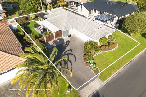Photo of property in 4 Amery Place, Papamoa Beach, Papamoa, 3118