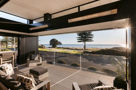 Photo of property in 87 Marine Parade, Mount Maunganui, 3116
