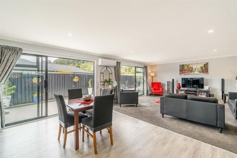 Photo of property in 12 Fenwick Crescent, Wallaceville, Upper Hutt, 5018