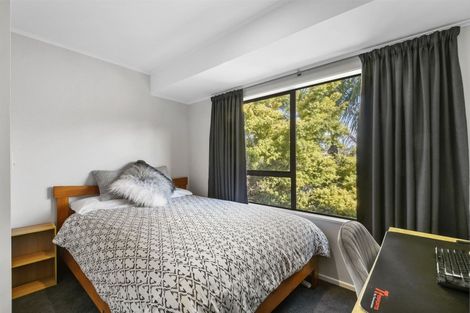 Photo of property in 2/57 Nigel Road, Browns Bay, Auckland, 0630