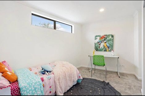 Photo of property in 24a Styca Place, Sunnyvale, Auckland, 0612