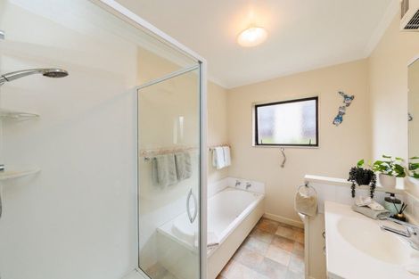 Photo of property in 23 Park View Avenue, Feilding, 4702