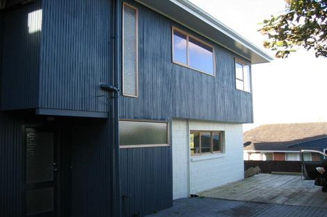 Photo of property in 2/26 Bayview Road, Hauraki, Auckland, 0622