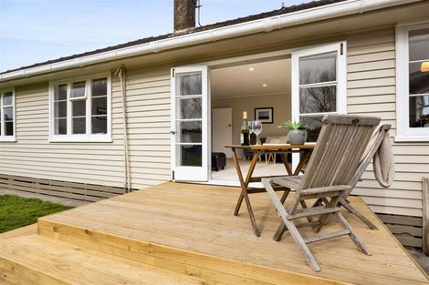 Photo of property in 13 Malone Place, Hawera, 4610