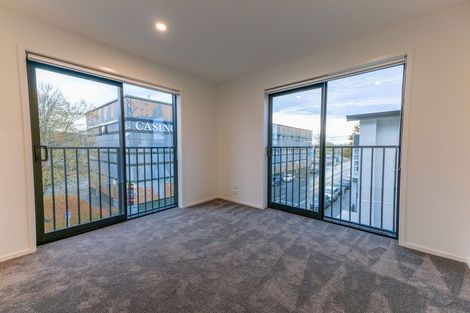 Photo of property in 2/100 Office Road, Merivale, Christchurch, 8014