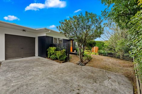 Photo of property in 2/28 Verbena Road, Birkdale, Auckland, 0626