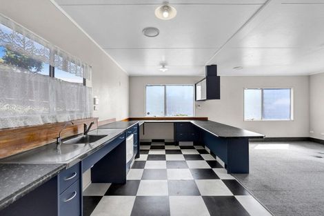 Photo of property in 19 Camellia Avenue, Bell Block, New Plymouth, 4312