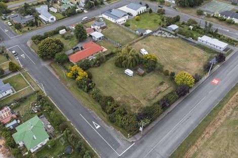 Photo of property in 11 Leslie Street, Waiau, 7332