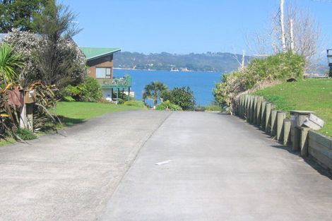Photo of property in 10 Puriri Place, Whitianga, 3510