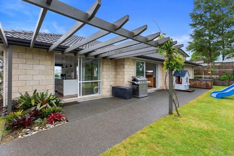 Photo of property in 10 Carex Close, Pyes Pa, Tauranga, 3112