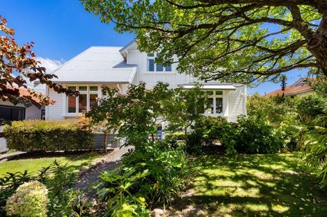 Photo of property in 28 Fitzroy Road, Bluff Hill, Napier, 4110