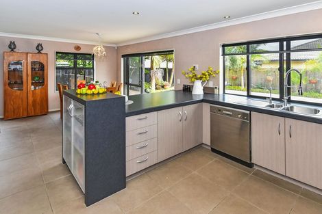 Photo of property in 9 Girvan Terrace, Wattle Downs, Auckland, 2103