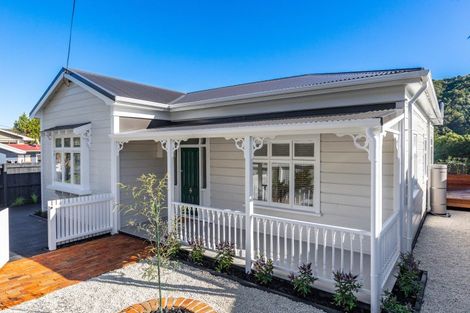 Photo of property in 95b Waikawa Road, Picton, 7220