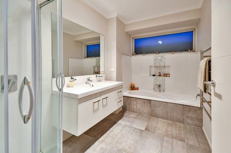 Photo of property in 3 Mcintosh Drive, Pokeno, 2471